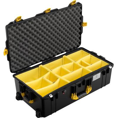 Pelican Cases - 1615LAB - Yellow -  Internal dimensions: 752 x 394 x 238 mm.