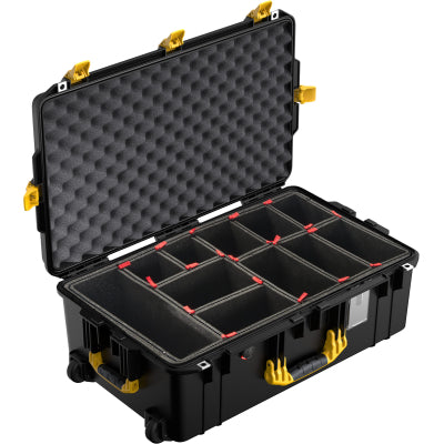 Pelican Cases - 1595LAB - Yellow -  Internal dimensions: 650 x 382 x 229 mm.