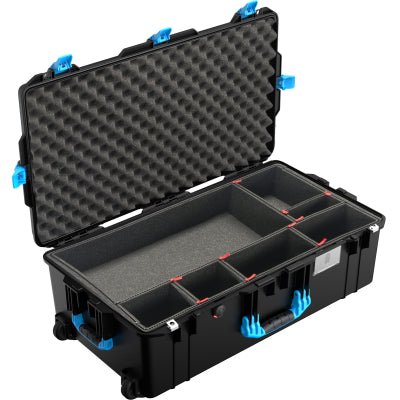 1615LAB-BL-TP - Pelican Cases - 1615LAB - Blue - Internal dimensions: 752 x 394 x 238 mm.