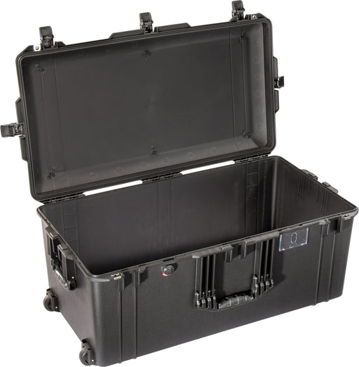 1646AIR-B-NF - Pelican Cases - 1646 Air Case - Internal dimensions: 814 x 403 x 341 mm.