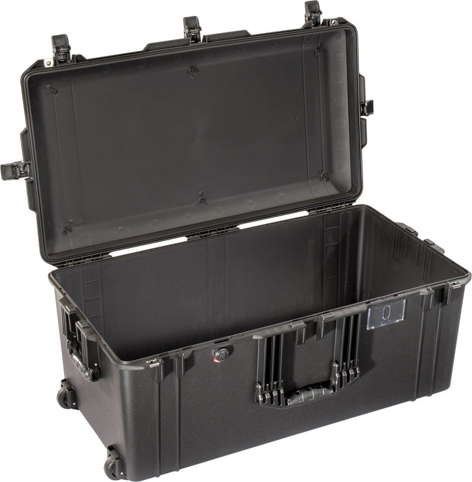 1646AIR-B-NF - Pelican Cases - 1646 Air Case - Internal dimensions: 814 x 403 x 341 mm.