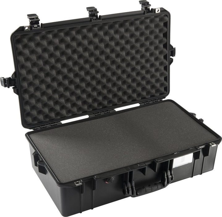 Pelican Cases - 1605 Air Case - Internal dimensions: 660 x 356 x 213 mm.