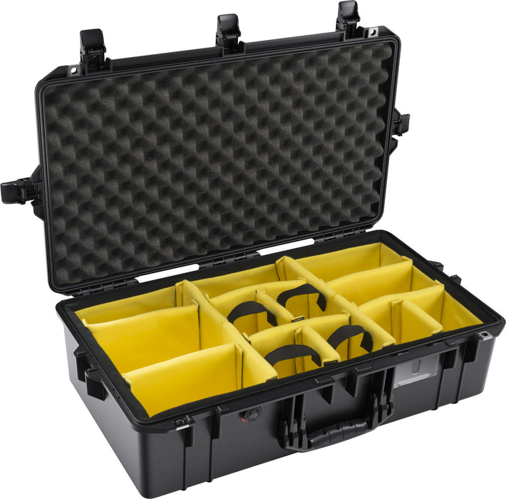 Pelican Cases - 1605 Air Case - Internal dimensions: 660 x 356 x 213 mm.